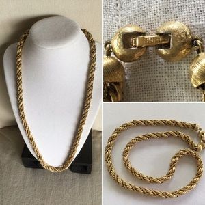 Monet Vintage Double Twist Goldtone Rope Necklace